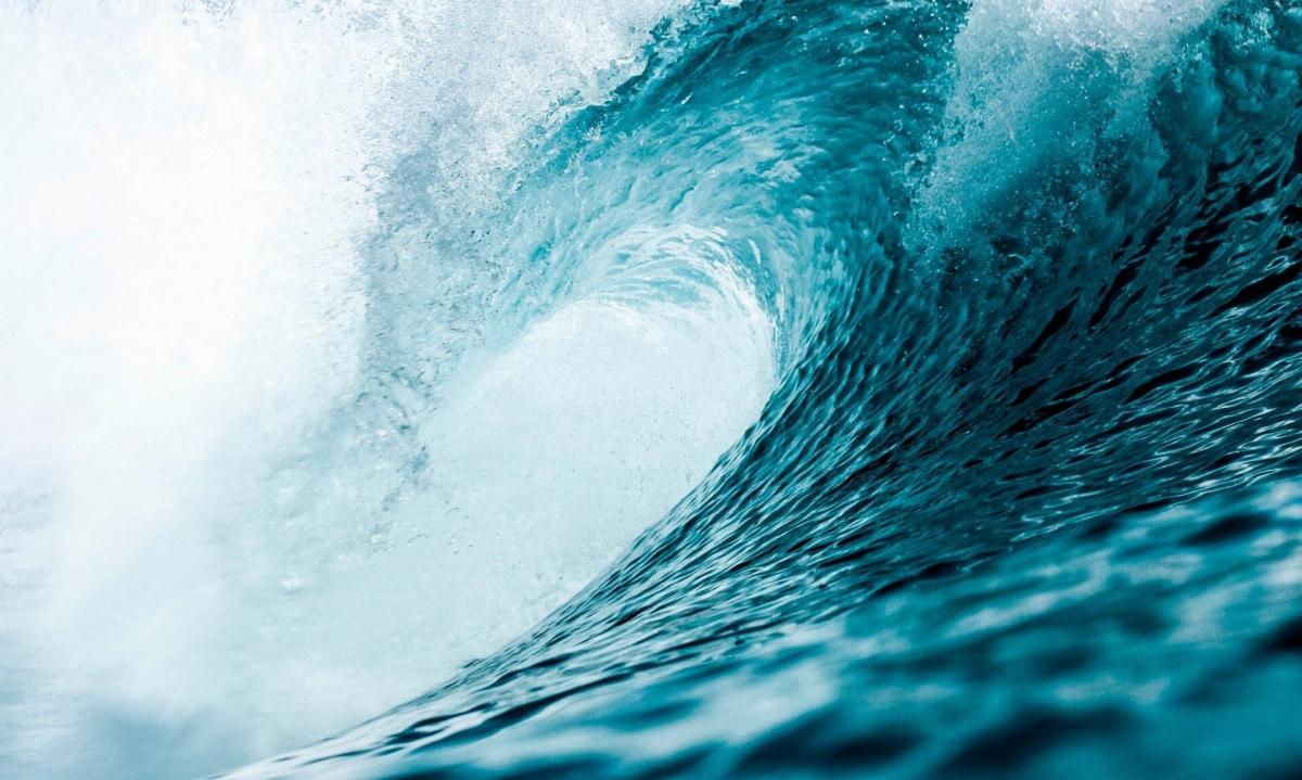Mơ thấy sóng biển là điềm báo tốt hay xấu?