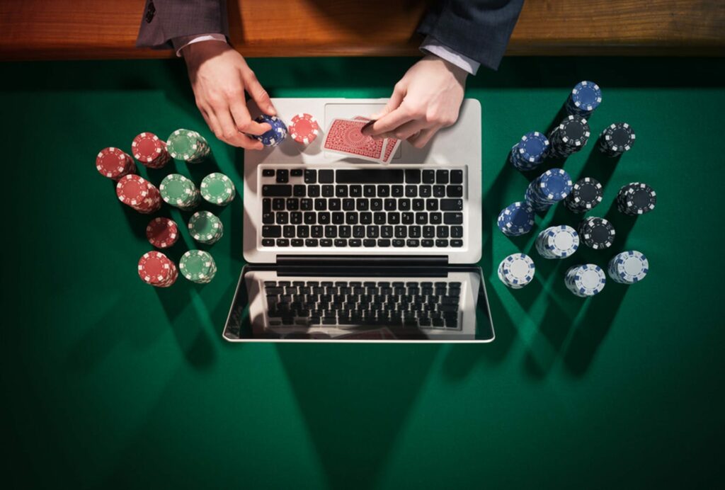 Sống bằng nghề cờ bạc có kiếm được nhiều tiền, mau giàu không?